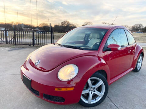 2010 Volkswagen New Beetle for sale at Texas Luxury Auto in Cedar Hill TX