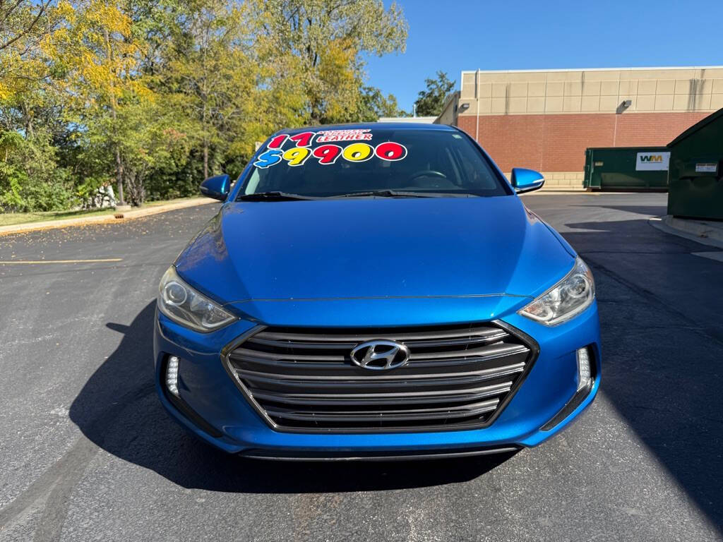 2017 Hyundai ELANTRA for sale at Deals & Trades in Aurora, IL