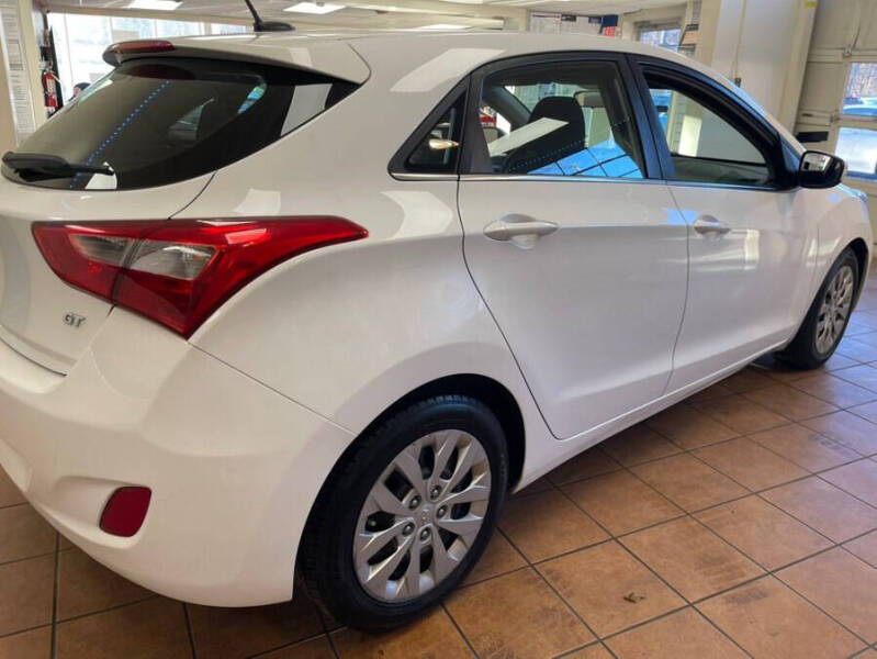 2017 Hyundai Elantra GT