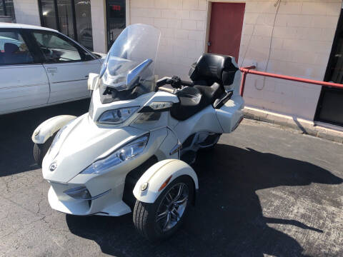 2011 Can-Am SPYDER ROADSTER