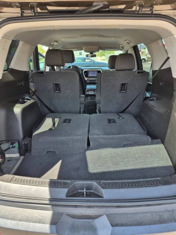2020 GMC Acadia SLE