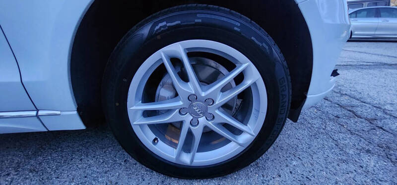 2016 Audi Q5 2.0T quattro Premium Plus