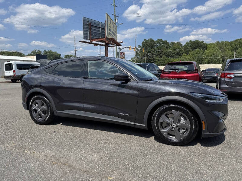 2022 Ford Mustang Mach-E Select