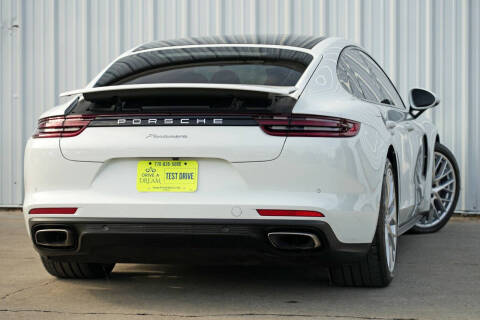 2018 Porsche Panamera 4