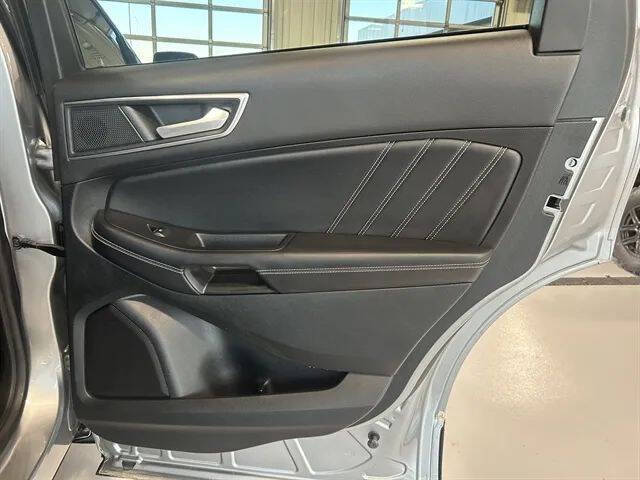 2022 Ford Edge ST