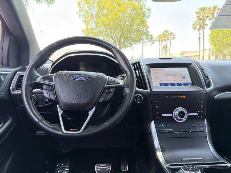 2020 Ford Edge ST