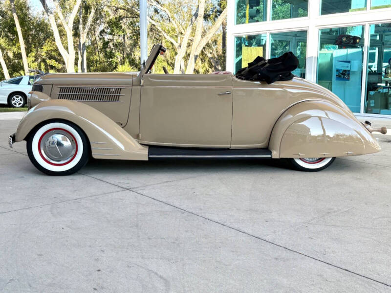 1936 Ford Model 68