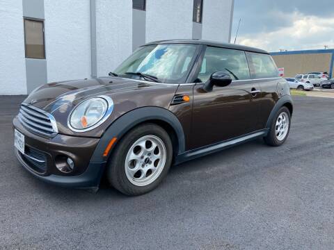 2012 MINI Cooper Hardtop for sale at Automotive Brokers Group in Plano TX