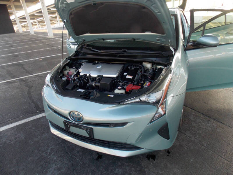 2017 Toyota Prius Three