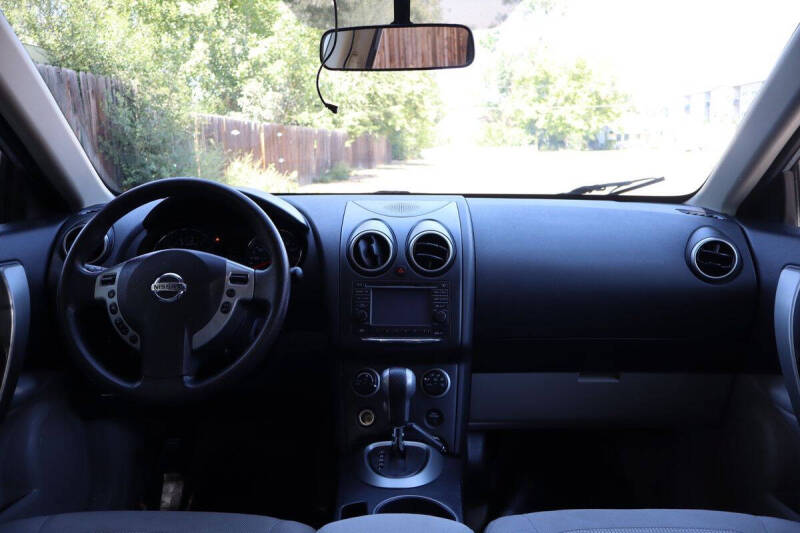 2011 Nissan Rogue SV