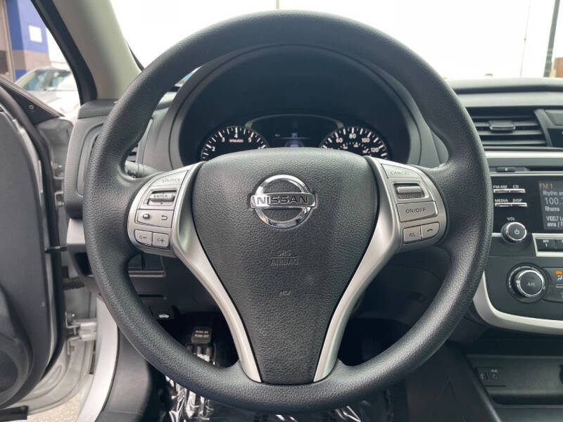 2017 Nissan Altima 2.5 SV