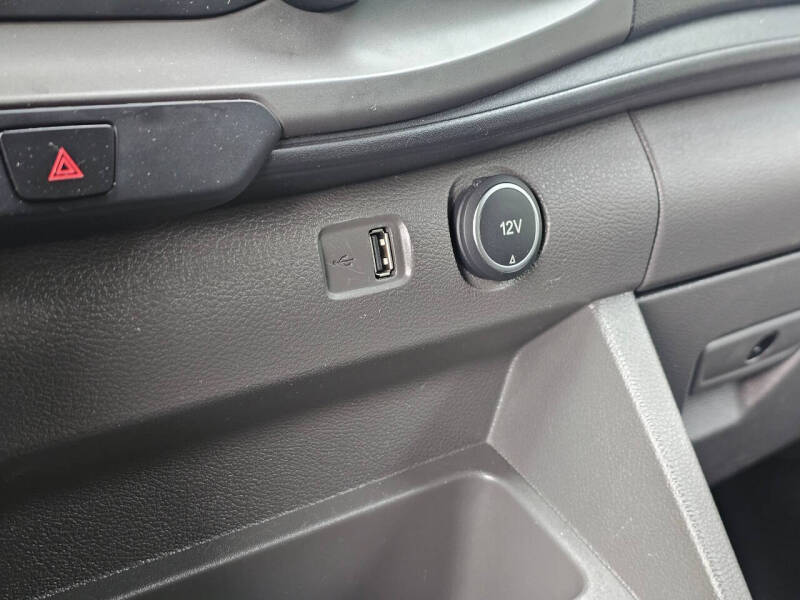 2020 Ford Transit 150 XLT