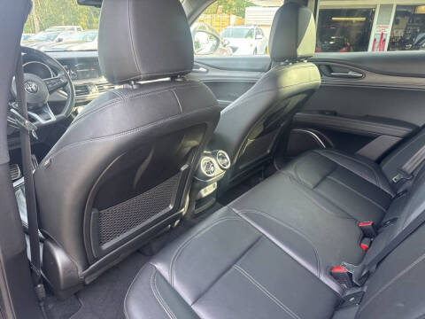 2022 Alfa Romeo Stelvio Ti