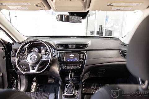 2020 Nissan Rogue SV