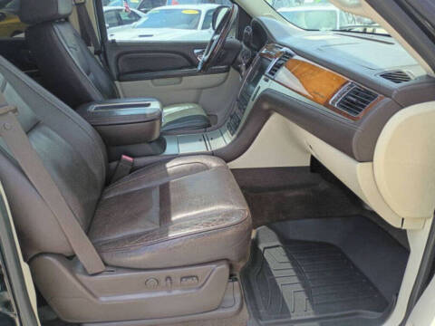 2011 Cadillac Escalade ESV Platinum Edition