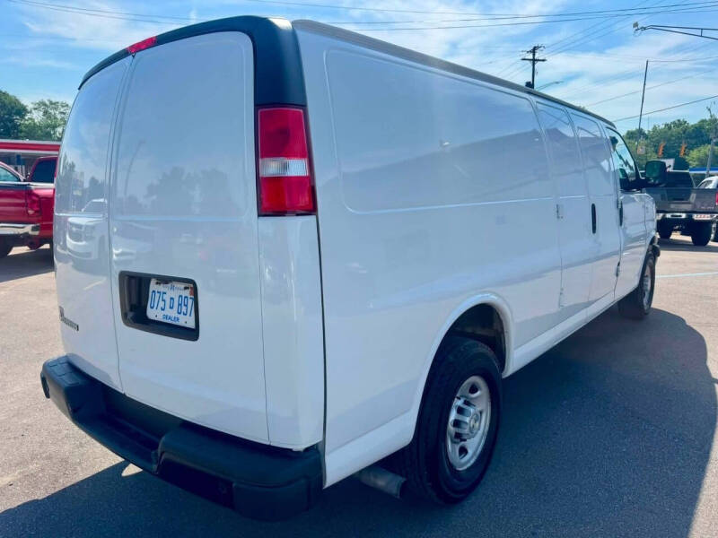 2020 Chevrolet Express 2500