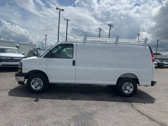 2026 Chevrolet Express 2500