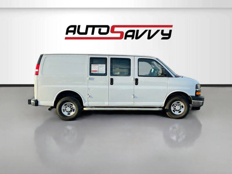 2023 Chevrolet Express 2500