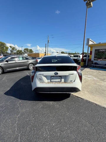 2016 Toyota Prius Four