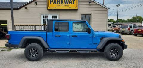 2020 Jeep Gladiator for sale at Parkway Motors in Springfield IL