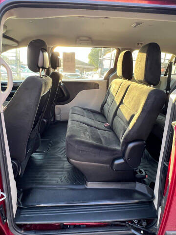 2015 Dodge Grand Caravan American Value Package