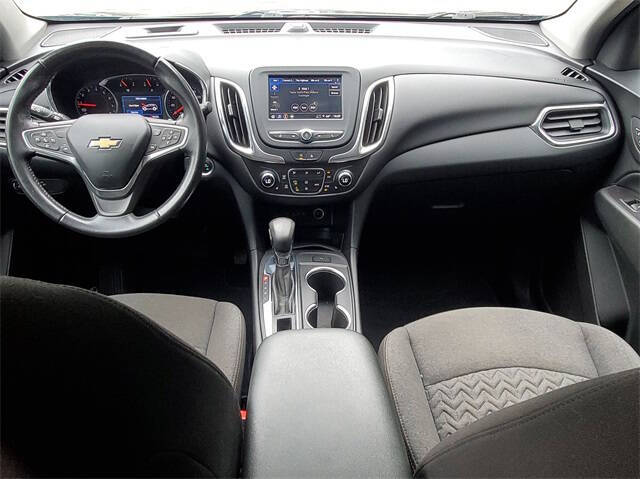 2022 Chevrolet Equinox for sale at Bowman Auto Center in Clarkston, MI