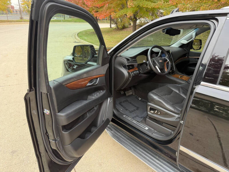 2015 Cadillac Escalade Luxury