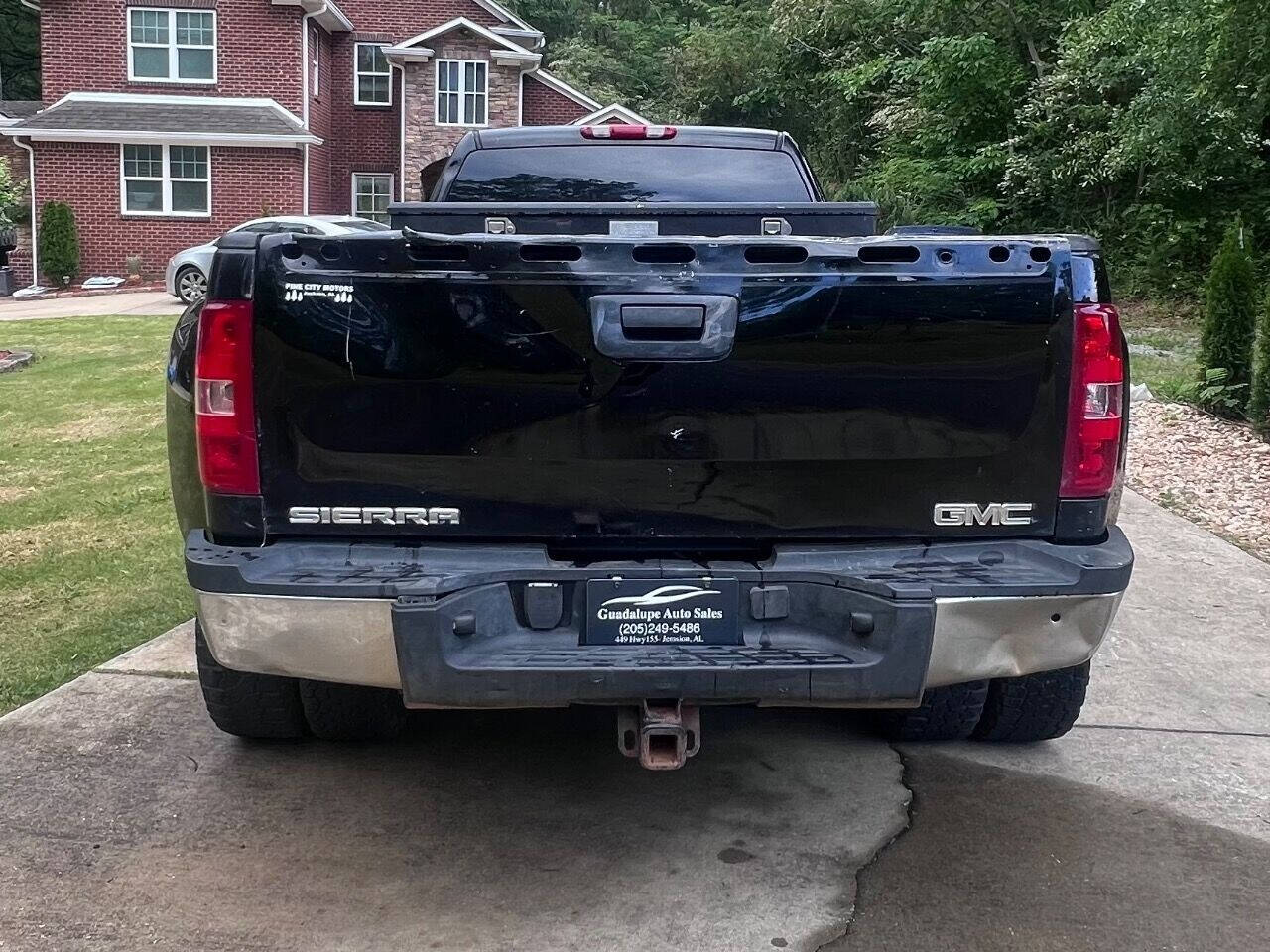 2008 GMC Sierra 3500HD for sale at Guadalupe Auto Sales, LLC. in Jemison, AL