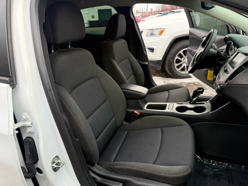 2016 Chevrolet Cruze LS Auto