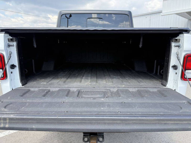 2023 Jeep Gladiator Sport S