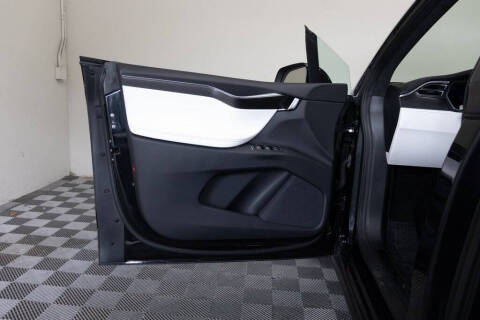 2017 Tesla Model X 90D