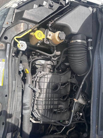 2011 Volkswagen Routan SE