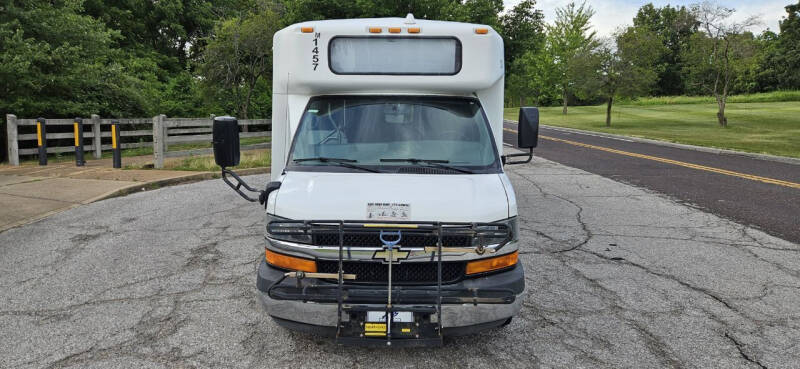 2015 Chevrolet 4500 Shuttle Bus