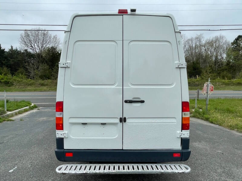 2005 Dodge Sprinter 2500
