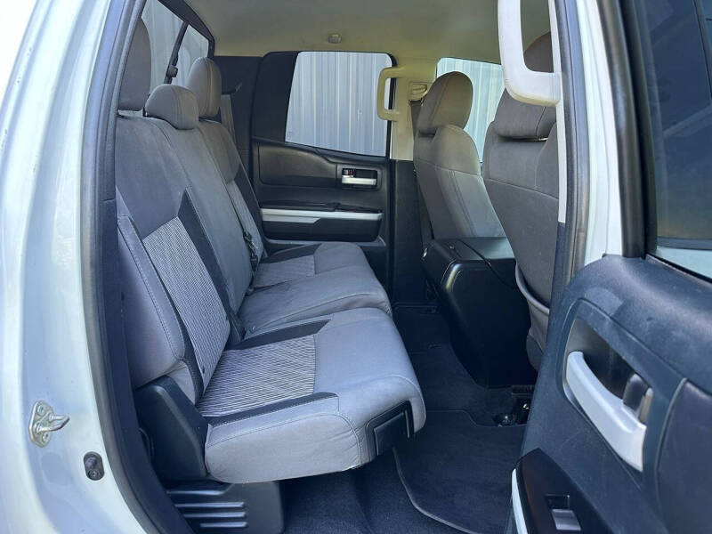 2014 Toyota Tundra SR5