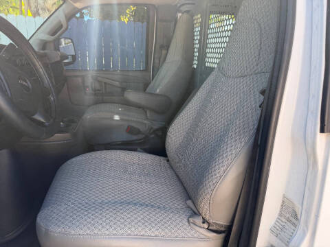 2016 GMC Savana 2500