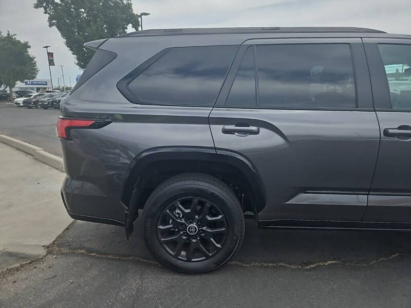 2024 Toyota Sequoia Platinum