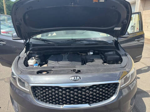 2017 Kia Sedona LX