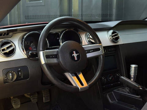 2005 Ford Mustang GT Premium