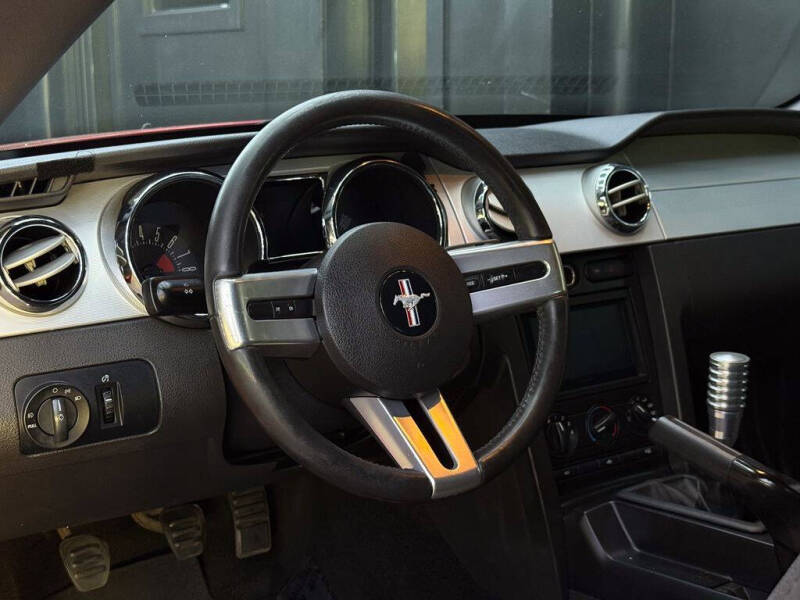2005 Ford Mustang GT Premium