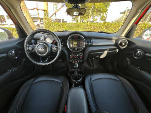 2016 MINI Hardtop 4 Door Cooper