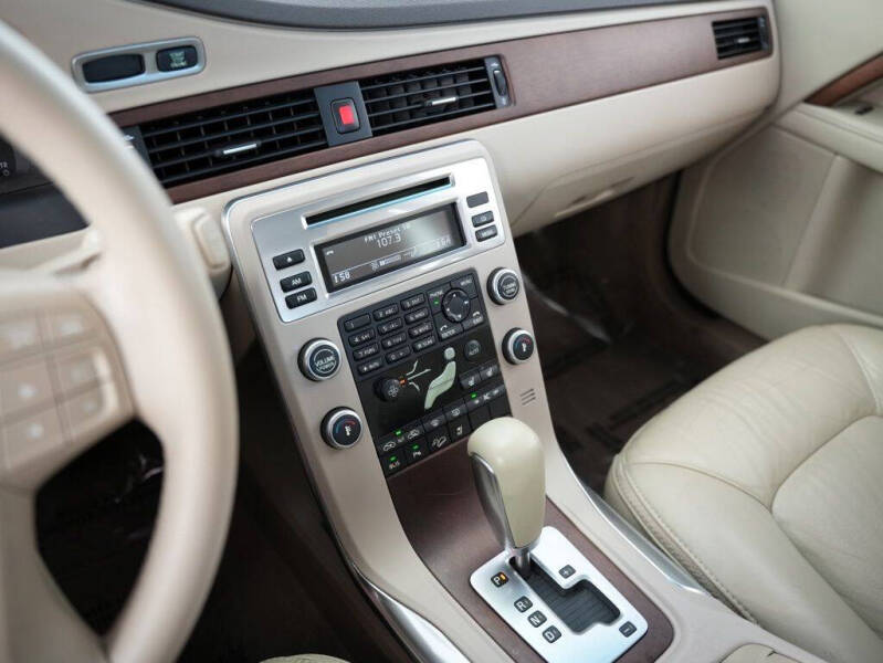 2011 Volvo XC70 3.2