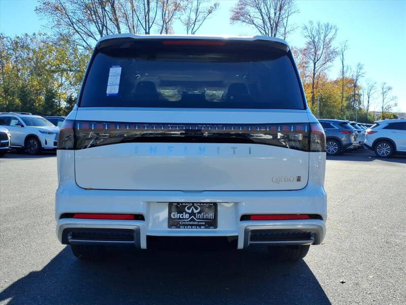 2026 Infiniti QX80 Luxe