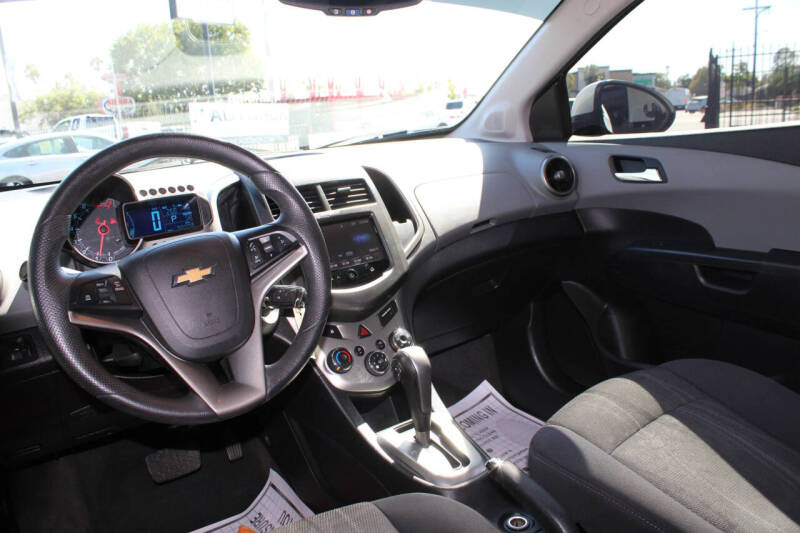 2014 Chevrolet Sonic LT Auto