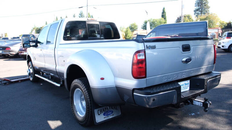 2014 Ford F-350 Super Duty Lariat photo 7