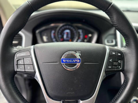 2016 Volvo XC60 T6 Drive-E