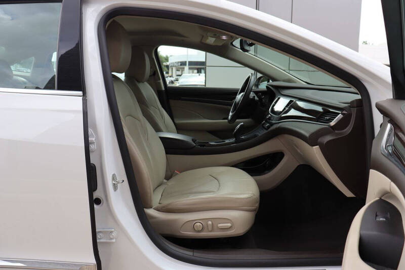 2017 Buick LaCrosse Essence