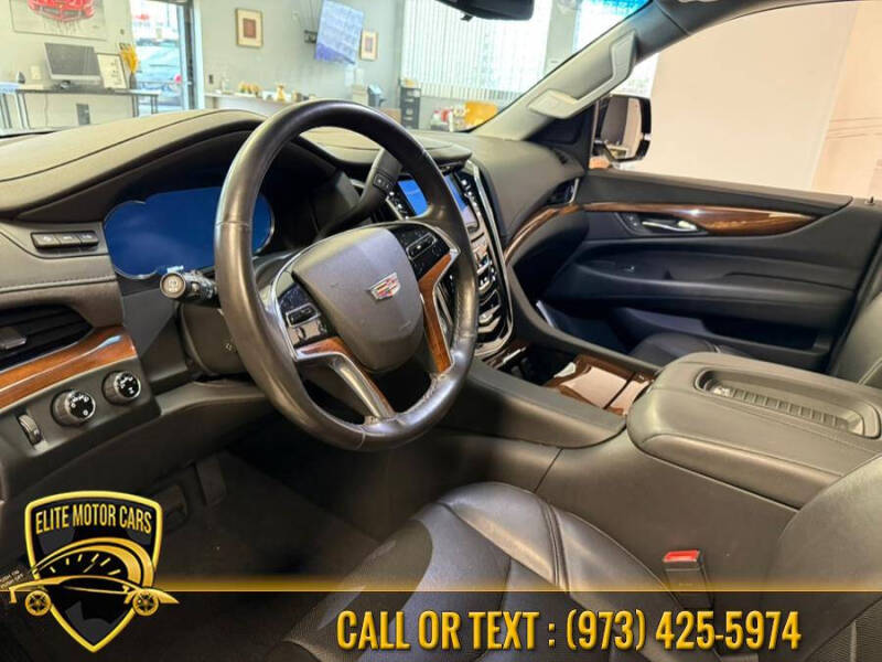 2019 Cadillac Escalade Luxury