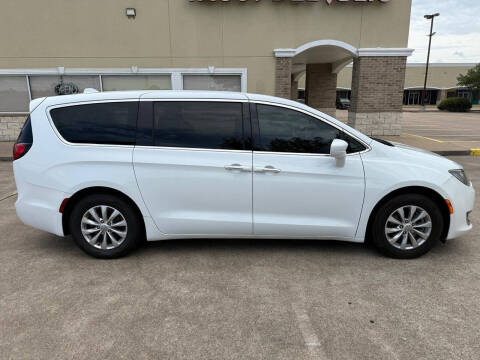 2018 Chrysler Pacifica Touring Plus