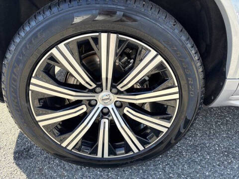 2025 Volvo XC90 B5 Core Bright Theme